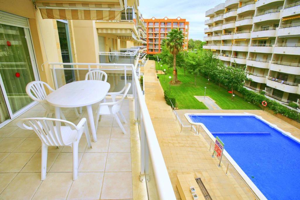 Апартаменты Ventura Park A-6 Салоу Экстерьер фото